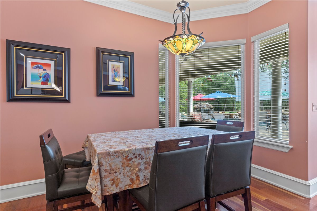 Breakfast nook